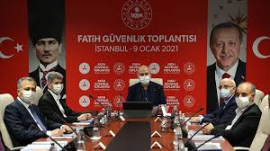 İçişleri bakanlığı, delil veya kişisel veri niteliğindeki güvenlik kamerası görüntülerinin basın ve sosyal medyadan kamuoyuyla paylaşılmasının önüne geçmek amacıyla genelge yayımladı. Icisleri Bakani Soylu Fatih Guvenlik Toplantisi Na Katildi