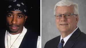 Tupac amaru shakur, также известный как 2pac (мфа: Tupac Loving Us Public Servant Fired As Emails Emerge Bbc News