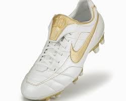 Los Nuevos Y Espectaculares Botines Nike De Ronaldinho Chuteiras Chuteiras Nike Acessorios Masculinos