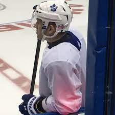 My turtle head came out when i got horny. Turtleneck Watch Here S Tomas Plekanec As A Leaf