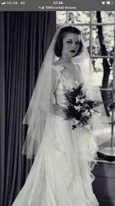Mai wurde in den 1980ern immer groß gefeiert. Pin Von Marilyn Auf Glamcandy Kleid Hochzeit Vintage Hochzeitskleid Hochzeitsarten