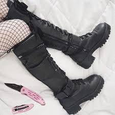 It S Called Soft Grunge Haven T U Heard Of It Obsidian Pocket Combat Boots Grunge Boots Combat Boot Outfits Edgy Boots