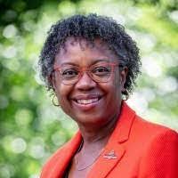 Derek Isble's Instagram, Twitter & Facebook