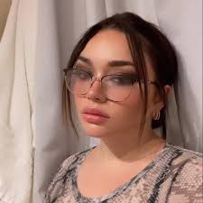 Nancy Lust's Instagram, Twitter & Facebook