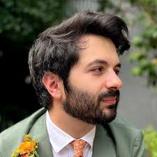 Do you speak whale? 🐋 Carnegie Mellon University Mellon College of Science  alum Taylor Hersh is a bioacoustician who studies the vocalizations and  dialects of whales and other marine mammals to better