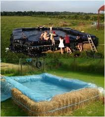 Build A Swimming Pool With Straw Bales Building A Swimming Pool Diy Swimming Pool Homemade Swimming Pools