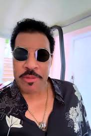 He never gets old! 👌😎👍 #itsweekend