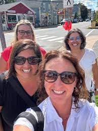 NSTU Class of 1995 summer gathering in Mahone Bay