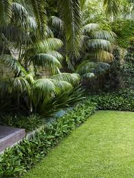 35 Amazing Tropical Landscaping Ideas To Make Beautiful Garden Front Garden Landscape Tropical Landscape Design Tropical Garden Design