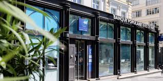 Produits de la banque postale. Banque Populaire Rives De Paris Entreprendre Plus Ensemble