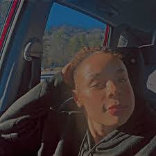 Karina Morrow's Instagram, Twitter & Facebook