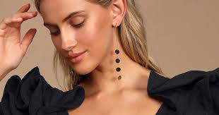 Alethea Black's Instagram, Twitter & Facebook