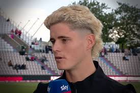 Alex Bowden: "Not very Ponting, is it?" — Bluesky