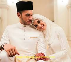 Her birth sign is aquarius and her life path number is 5. Myartis Com Myartis My Artis 28 Gambar Sekitar Perkahwinan Syamim Farid Kerabat Selangor Tengku Ezrique