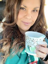 Come to the clubhouse for coffee 본타를