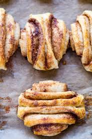 Franzbrotchen Saftige Hefeteigschnecken Mit Zimt Klara S Life Rezept Rezepte Franzbrotchen Lebensmittel Essen