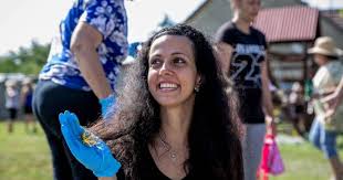 Zsófia koncz (born 1990) is a hungarian politician. Jogszabalyt Sertett Koncz Zsofiat Eltiltottak Hogy Gyerekeket Hasznaljon Fel Kampanycelokra Alfahir