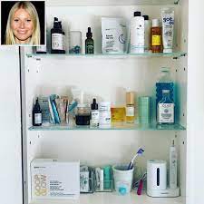 Apply hair gel to your natural curls to boost volume and keep frizz in check. The Beauty Products Celebrities Actually Use People Com
