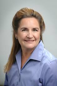 Charlotte Knox's Instagram, Twitter & Facebook