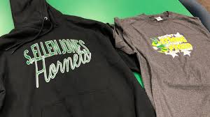 Anonymous donor gives $6,000 to New Albany elementary for school gear