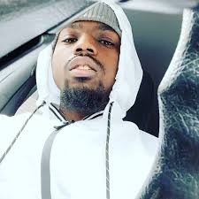 🚨MURDER CHARGES ISSUED: $1,000,000 BOND OBTAINED Detectives with the  Ferguson Police Department have obtained warrants and a $1Million bond for  a man suspected of committing a homicide with a large machete-type knife