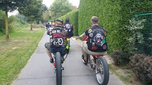Cruiser Club Kutten Https Phoenixcruiserbcaachen Jimdo Com Https Www Facebook Com Aachenerbicycleclub Cruiser Beachcru Beachcruiser Lowrider Fahrrad