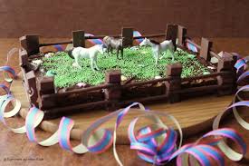 150 g margarine 300 g traubenzucker 100 g honig 200 g früchtemüsli 100 g schmelzflocken oder hirseflocken. Pferdemottoparty Schokokuchen Experimente Aus Meiner Kuche