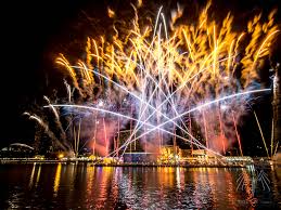 Фестиваль проводится на плавучем стадионе в марина бэй и. Lunar New Year Festivities Garden Rhapsody And River Hongbao Everythinkelse