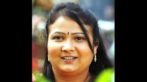 ఆ ఇద్దరు హీరోయిన్లు అవమానిస్తే, అల్లరి నరేష్ నా పరువు కాపాడాడు, గీతా సింగ్  సంచలన వ్యాఖ్యలు