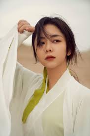 Đàm Tùng Vận khoe nhan sắc tiên tử dịp sinh nhật, 32 tuổi vẫn như thiếu nữ