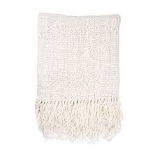 Sa couleur chaude et dynamique nous rappelle la couleur des bâtisses du sud que nous affectionnons particulièrement. Jete De Lit Boheme Off 68