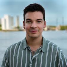 Max Mena's Instagram, Twitter & Facebook