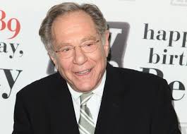 George segal was born on february 13, 1934 in great neck, long island, new york, to fannie blanche (bodkin) linda sue rogoff. Ihq55yqbhxs7nm