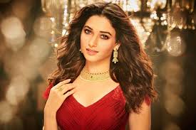 Tamannaah Bhatia Fashion Profile Is As Gorgeous As It Can Get 480 x 360 jpeg 26 кб. tamannaah bhatia fashion profile is as