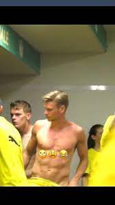 Stuttgart vs borussia dortmund streamings kostenlos. Lukasz Piszczek Bvb Dortmund Borussia Dortmund Dortmund