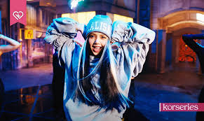 Mv lalisa ของ ลิซ่า blackpink ทะลุ 10 ล้านวิว ใน 1 ชม.! W Z3xj We5cbim