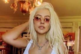 Christina Aguilera Unfollow Britney Spears, Kenapa?