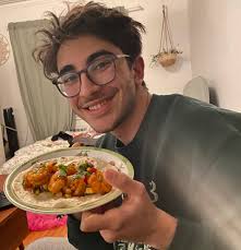 Hello Everyone, I am moving to Euroa as I have a full time job there . Dose  anyone know if there are any places to rent ? Thanks