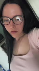 Alyssa Ellison's Instagram, Twitter & Facebook