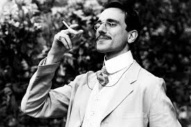 Родился 29 апреля 1957 года в лондоне. Daniel Day Lewis Performances Ranked Least To Greatest Vanity Fair