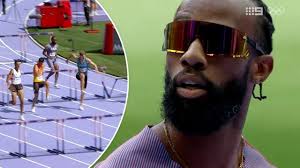 US hurdler's bizarre run