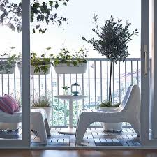 Decoration petit balcon decoration balcon etroit decoration terrasse balcon decoration de balcon terrasse decoration de balcon maison balcon aménagement décoration decoration balcon maison decoration balcon avec plantes balcon appartement aménagement balcon appartement déco. Deco Balcon Et Terrasse D Appartement En Ville