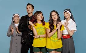 María candelaria molfese (born 3 january 1991 in buenos aires, argentina) is an argentine actress, singer, presentator , and television hostess who gained global fame for her role in the disney channel latin america television series violetta. Cande Molfese Y Male Narvay La Rompen En La Llamada Lunateen