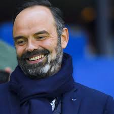 Édouard philippe, syn francouzských učitelů, se narodil v rouenu v roce 1970 a vyrůstal v levicové domácnosti. Edouard Philippe L Ancien Premier Ministre Prepare Une Serie Tele Femme Actuelle Le Mag