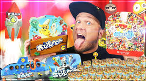 Emoji meanings, examples of using, ‍ combinations and more! Aldi Emoji Vs Lidl Stikeez 2019 Alle Figuren Mega Unboxing Deutsch Youtube