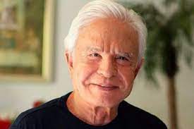 Cid moreira (1927) � um jornalista, locutor e apresentador brasileiro. Enigmatico Cid Moreira Nao Tem Misterios Mostra Filme Sobre O Locutor