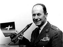 Персонаж аниме, манги и ранобэ. Chuck Yeager Wikipedia