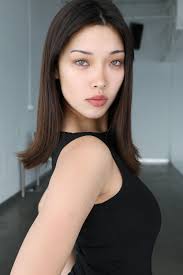 CAMERON VALENTINA - New York Fashion Model - Industry Management