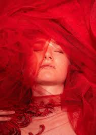 Isabel Dunbar's Instagram, Twitter & Facebook