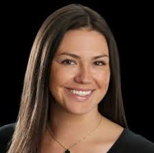 Amanda Cavender's Instagram, Twitter & Facebook